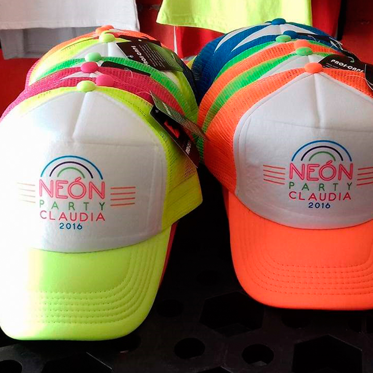 https://0201.nccdn.net/4_2/000/000/071/260/gorra.jpg