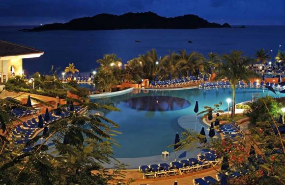 https://0201.nccdn.net/4_2/000/000/071/260/hotel-azul-ixtapa-grand-centro-de-convenciones-01-580x378.jpg