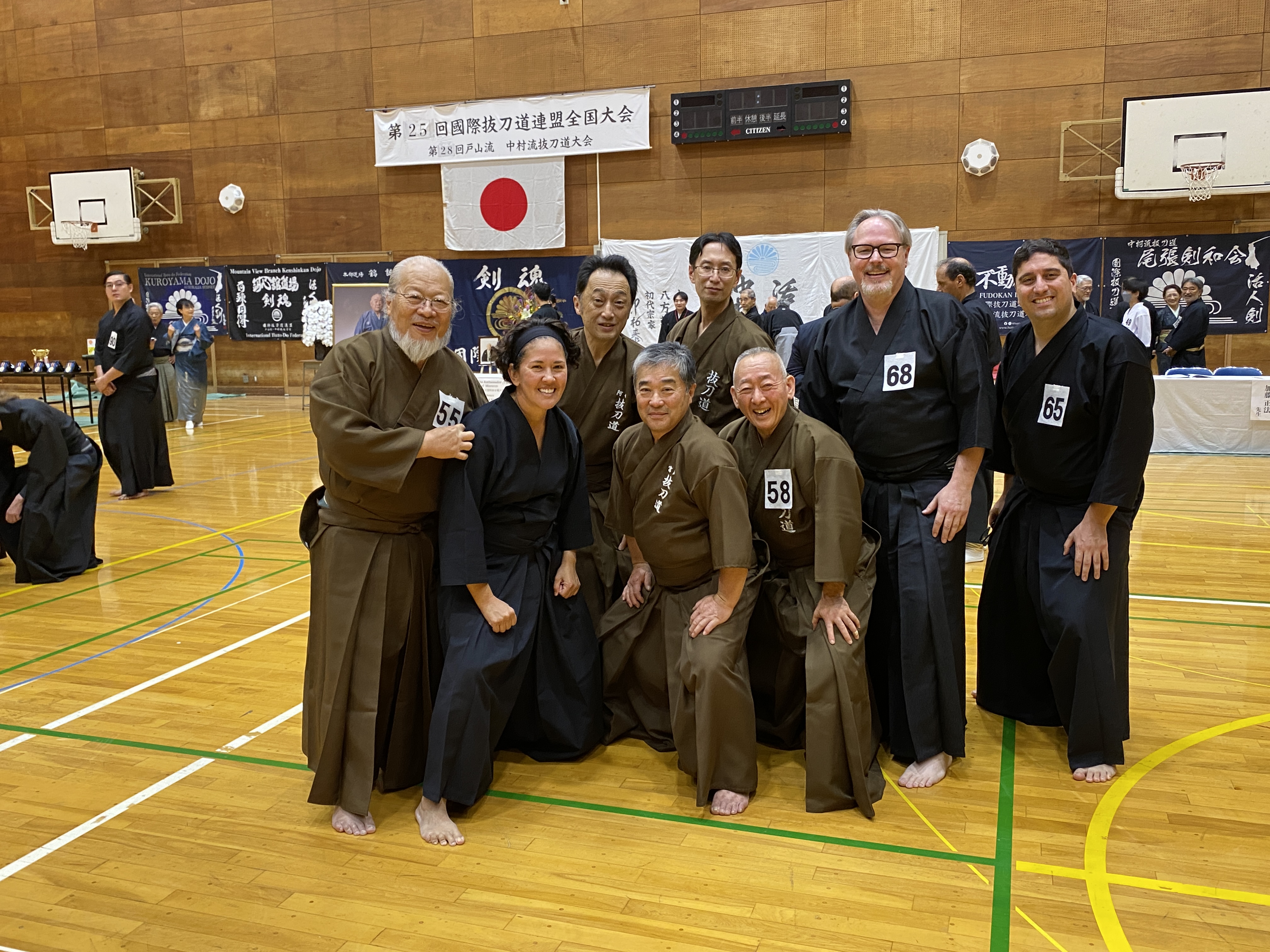 Kenshinkan members with Kakuseikai members - always a pleasure to see old friends.