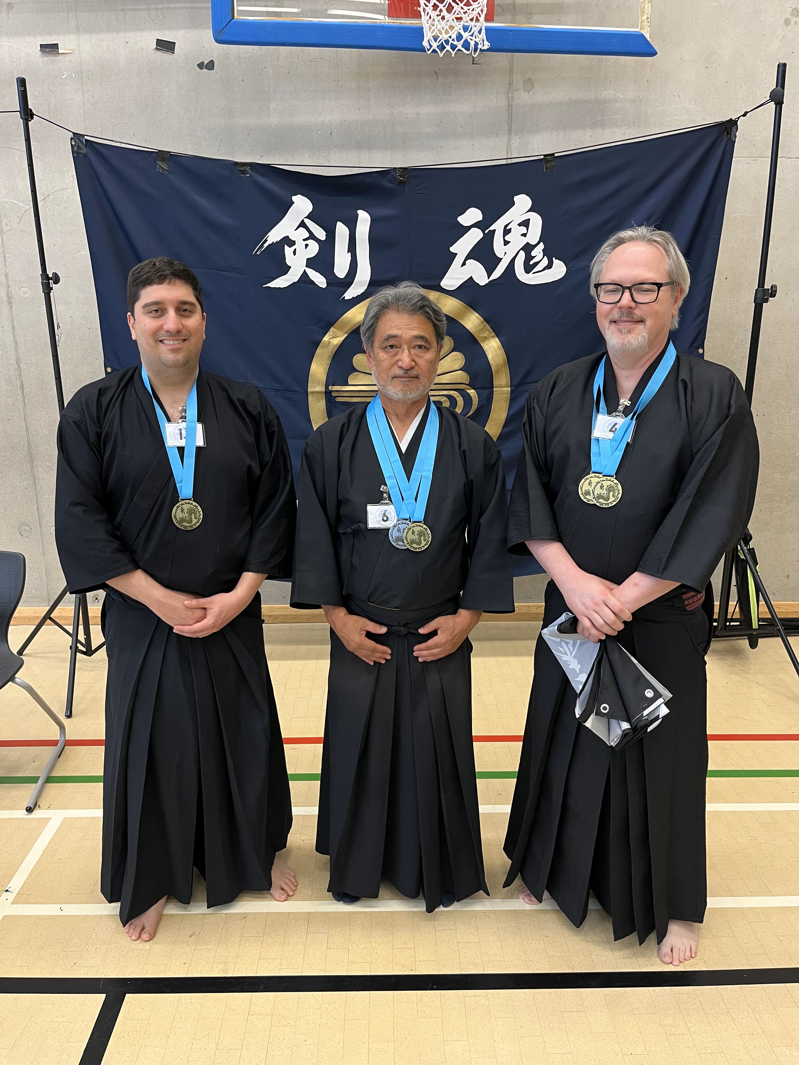 Kenshinkan took first in the Dantaisen event, and first and second in the Sandan, Yondan, Godan kata event.