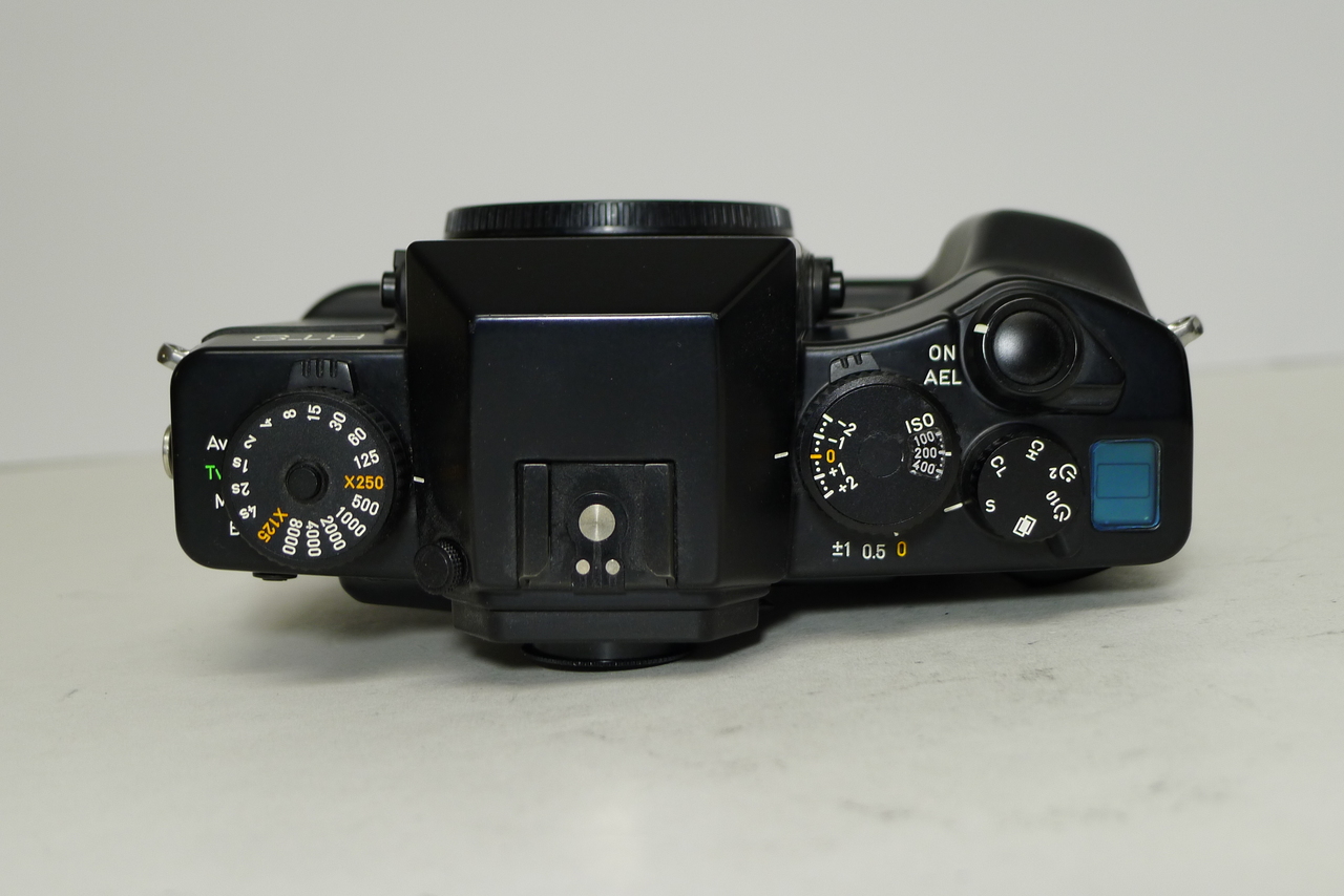 Jimmy's Camera - Contax RTS III Body