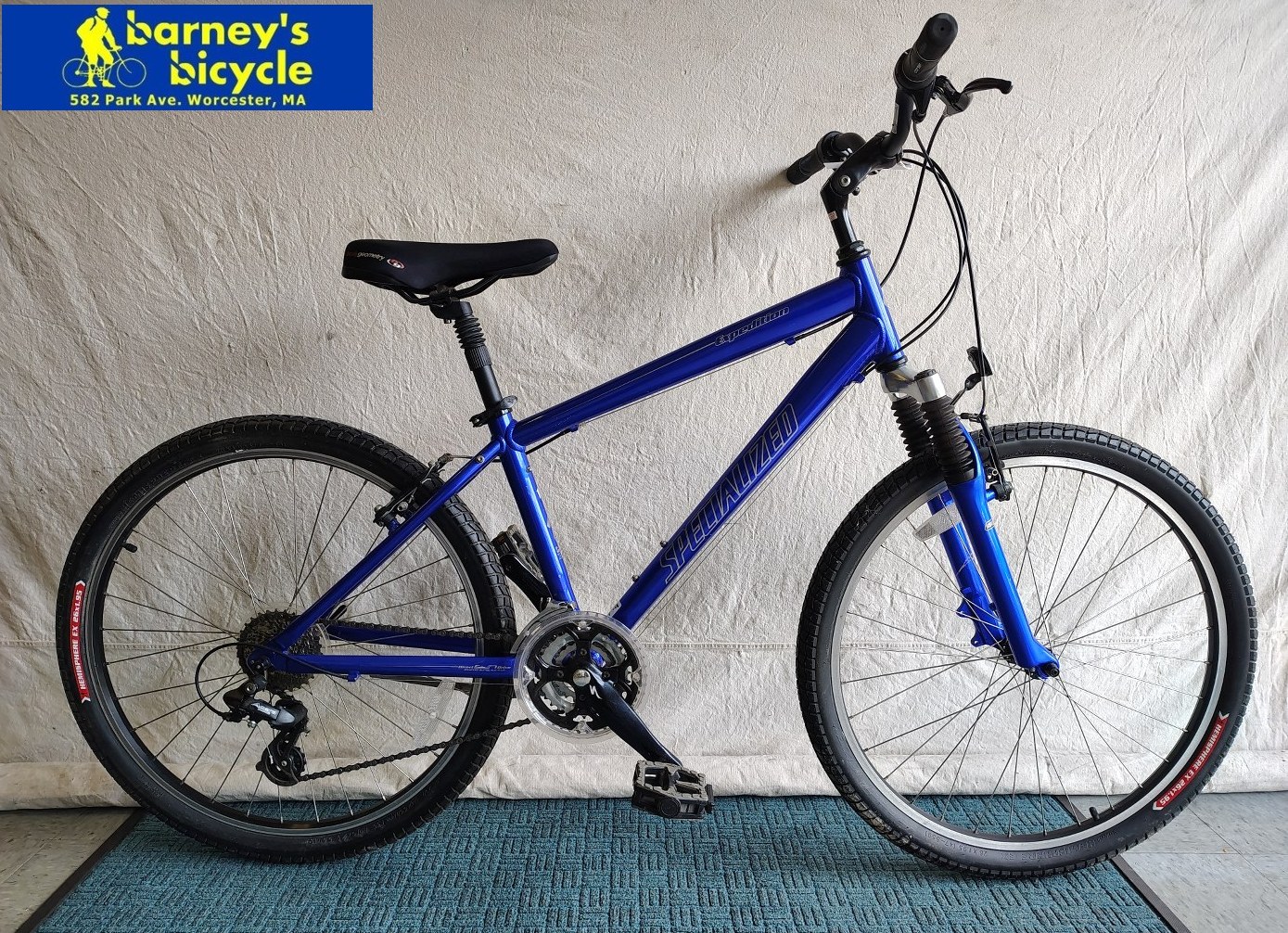 Specialized Expedition
Frame Size: 15" SM / Rider Height: 5'4-5'7
Price: $429.00 (Professionally Tuned)