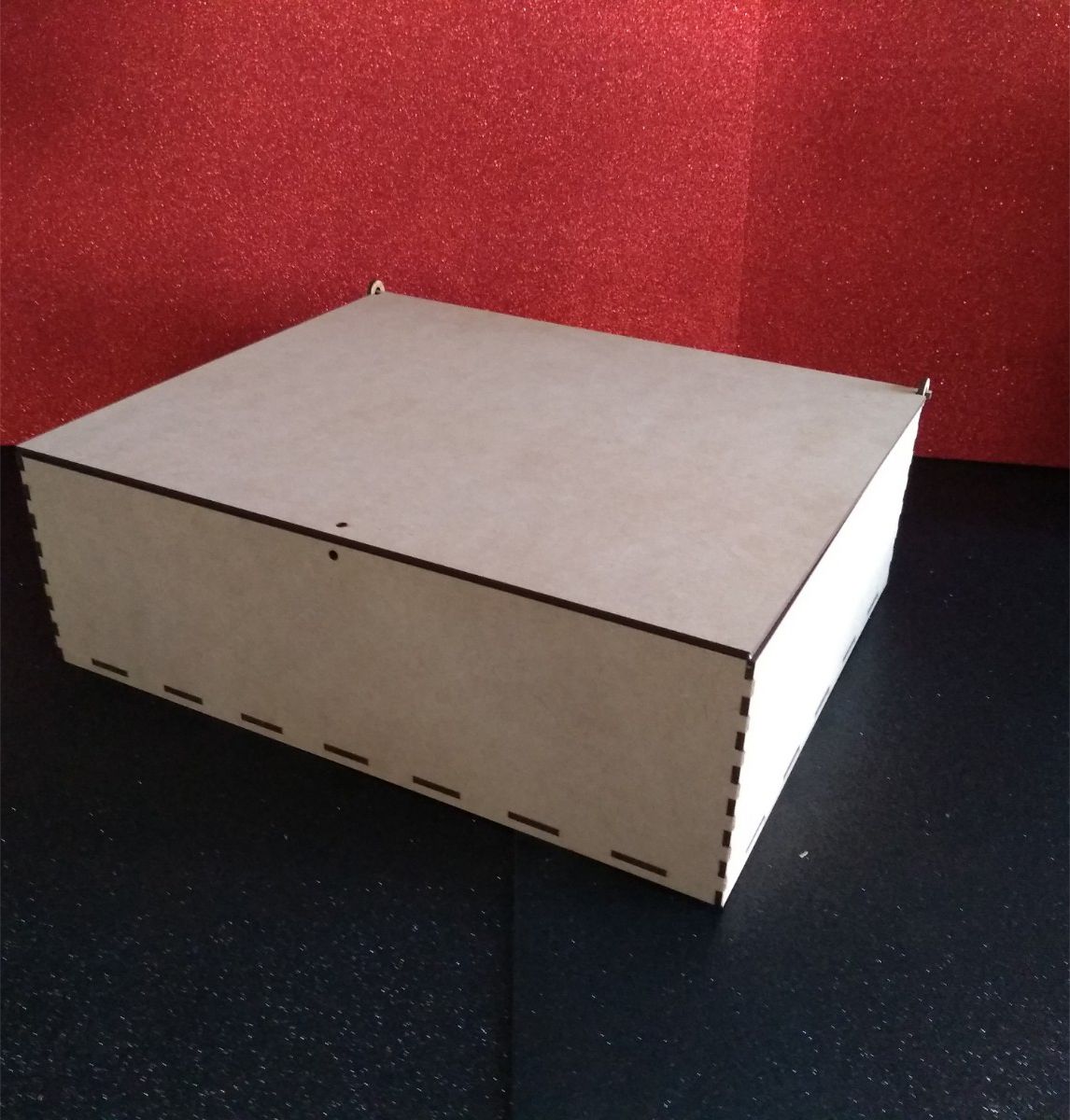 Caja con Tapa
24 x 18 x 11 cm $120.00