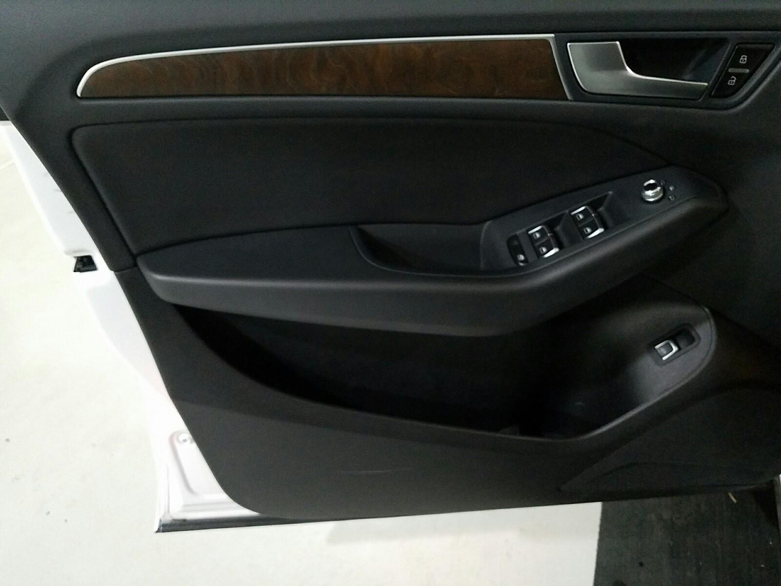 DRIVERDOORPANEL DRIVERDOORPANEL