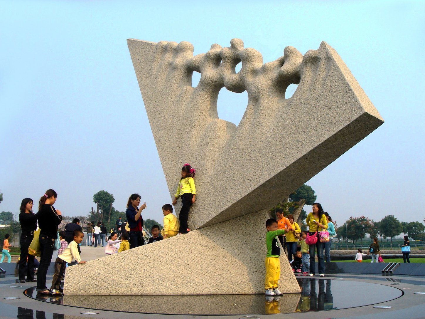 Towards Infiniti, Kinetic sculpture, granite, Shanghai sculpture park