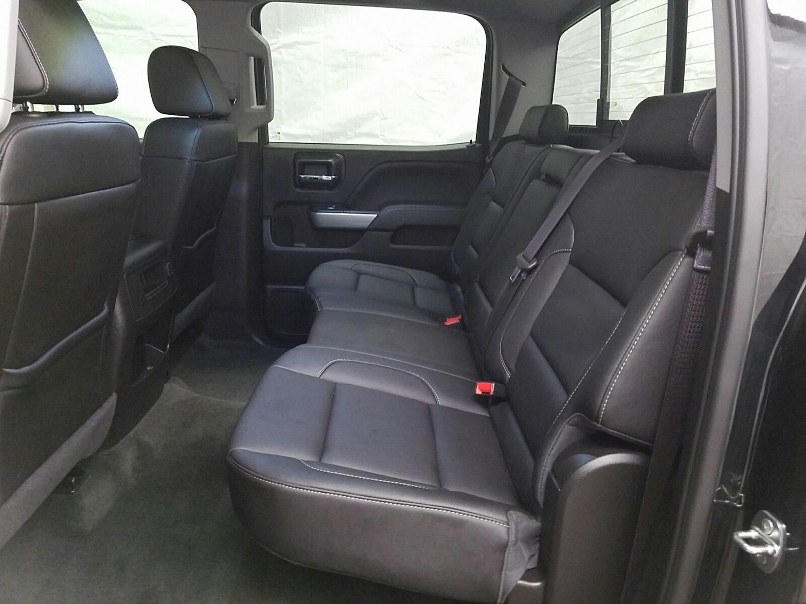 INTERIORREAR INTERIORREAR