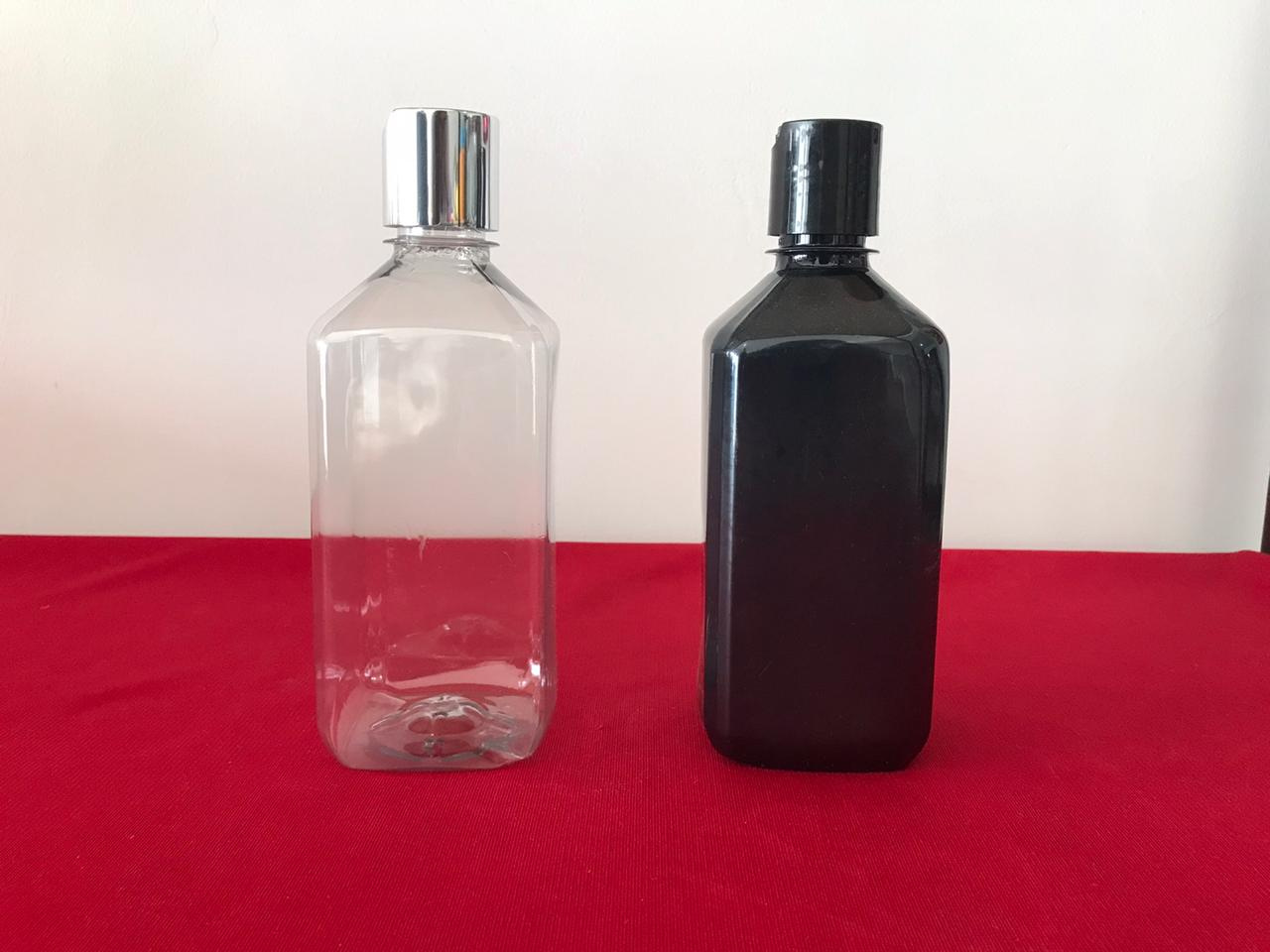 BOTELLAS PET CUADRADA CRISTAL Y NEGRA 500 ML.