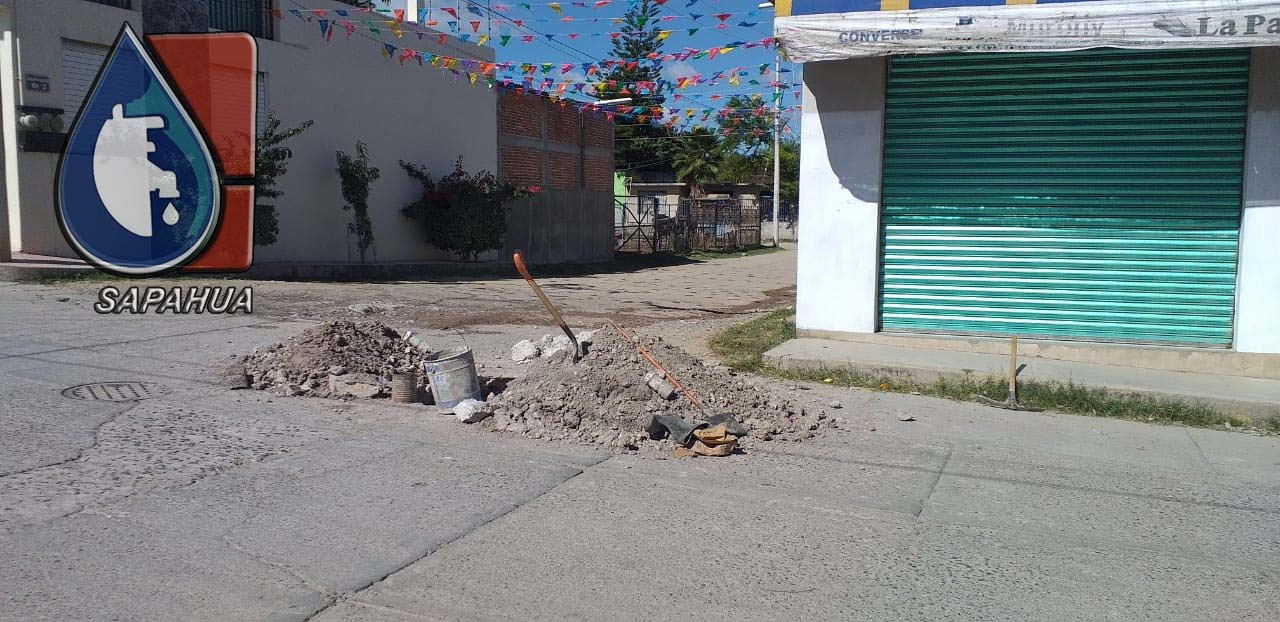 EXCAVACIÓN PARA REALIZAR INTERCONEXION EN CALLE PINO SUAREZ, ESQ. STA. ISABEL, COLONIA AVIACIÓN