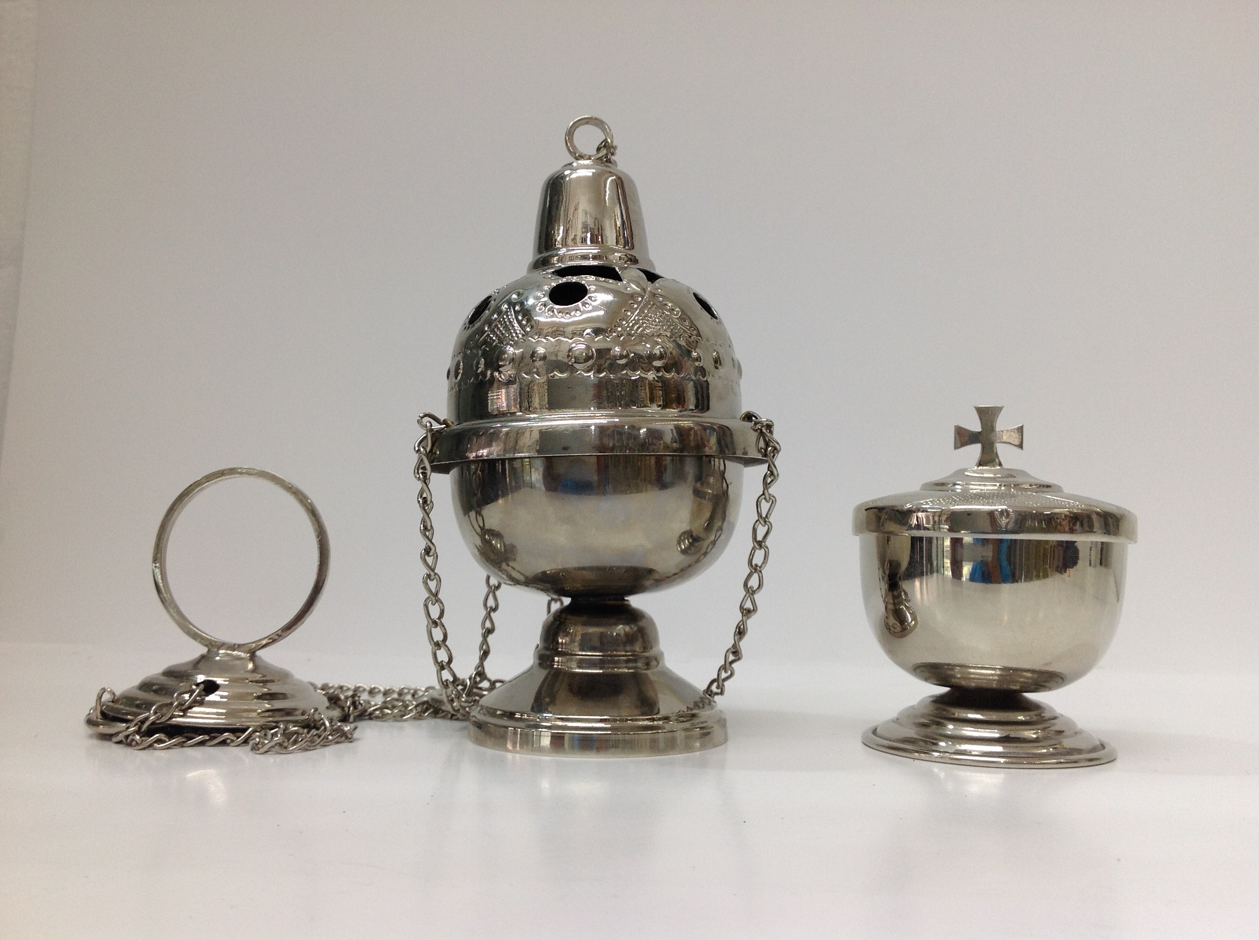 INCENSARIO DE LATÓN CON BAÑO DE NÍQUEL