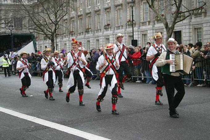 London New Years Day Parade - Jon spots a camera !!