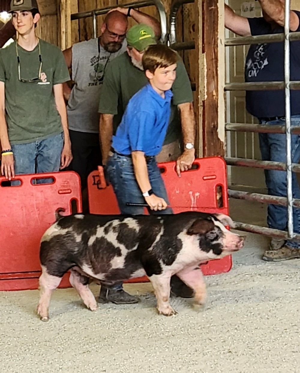 Declan Lusk
Dickson County Classic
Reserve Champion Spot Barrow
TN Bred Champion Spot Barrow
3rd Overall TN Bred Barrow

