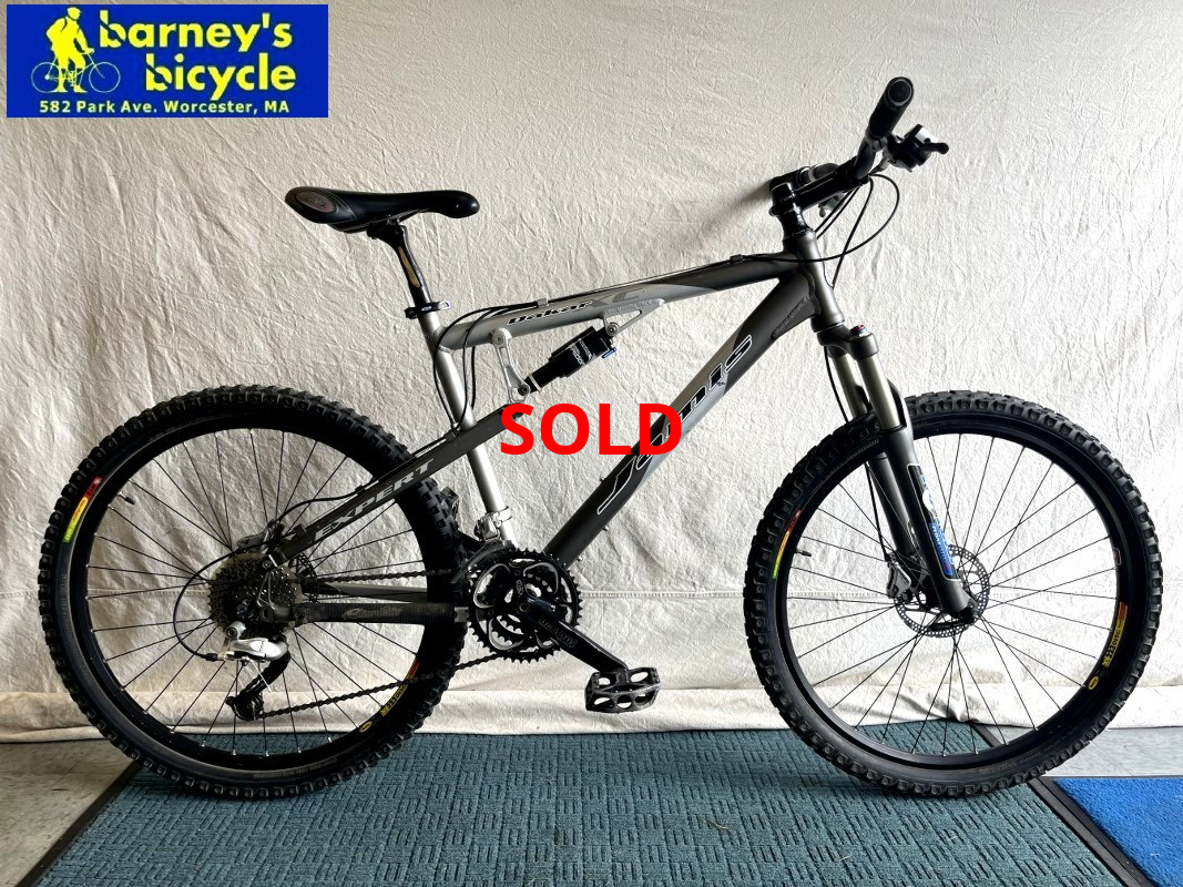 Jamis Dakar Sport
Frame Size: 19.5" LG / Rider Height: 5'9-6'0
Price: $799.99 (Professionally Tuned)
