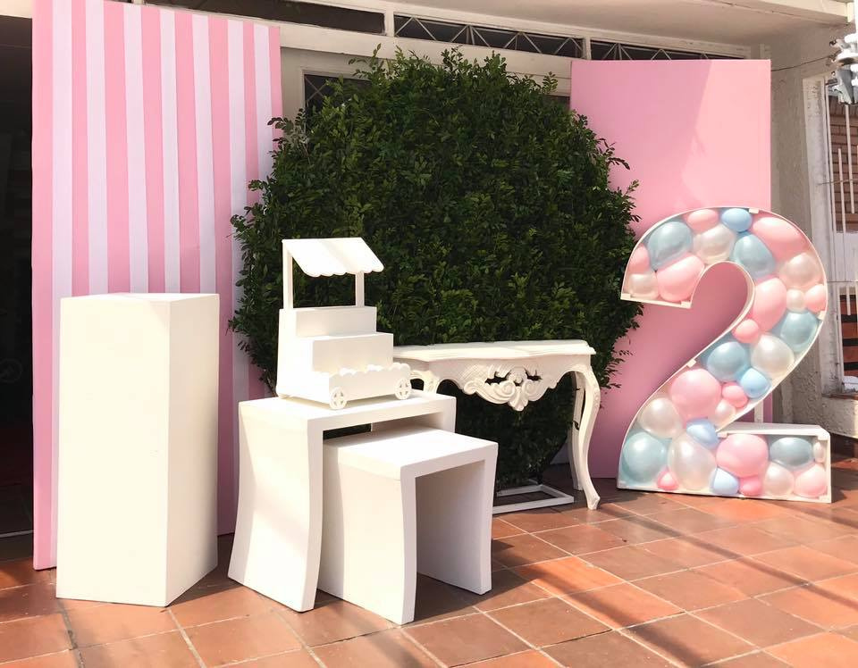 Numero 2 Hueco Para Globos
Medidas: 1.40 Metros
Con Globos $150.000
Sin Globos $60.000