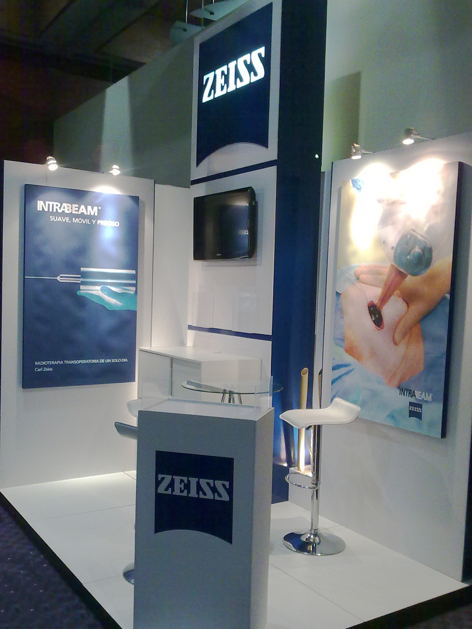 https://0201.nccdn.net/4_2/000/000/076/de9/zeiss-3-x-2.jpg