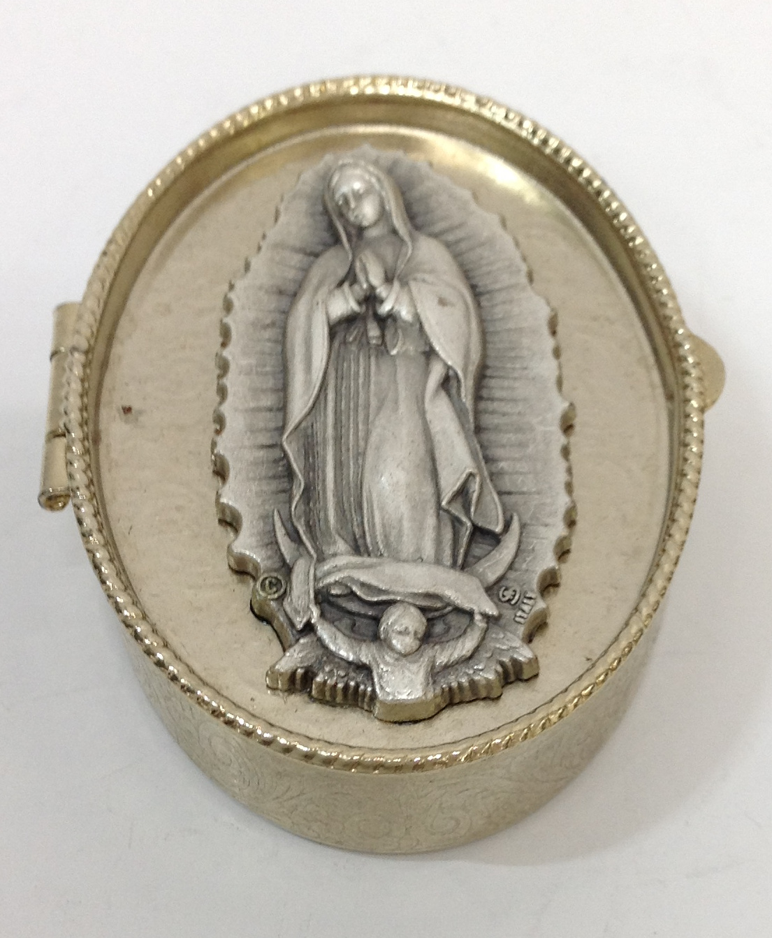 PASTILLERO CON RELIEVE  VIRGEN DE GUADALUPE COMPLETA