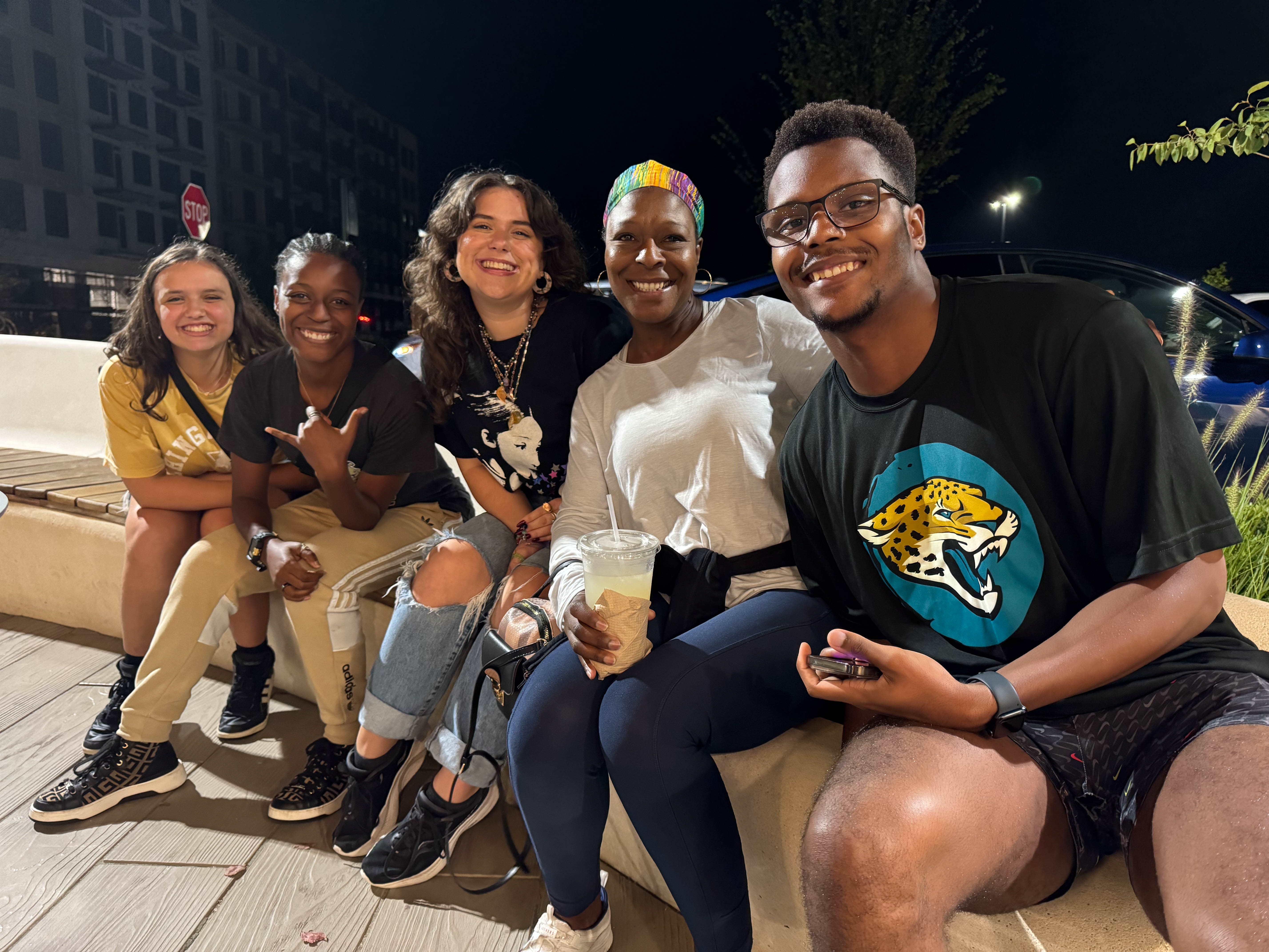https://0201.nccdn.net/4_2/000/000/078/264/charlotte-order-26.jpg