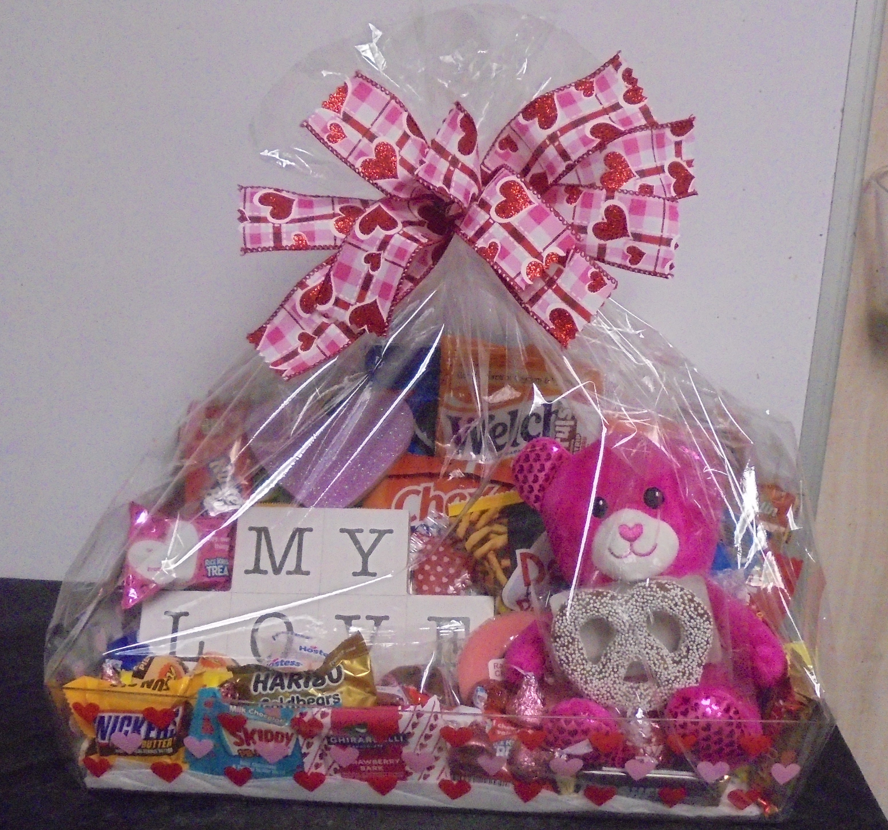 (35) "Valentine" Goodie Box
Filled With Goodies
$70.00