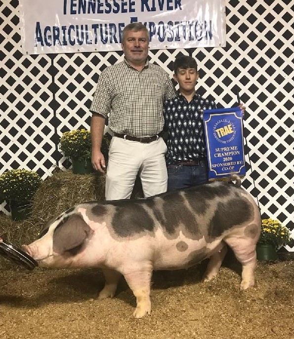Judd Crownover
2020 TN River Agriculture Exposition
Supreme Champion Overall Gilt