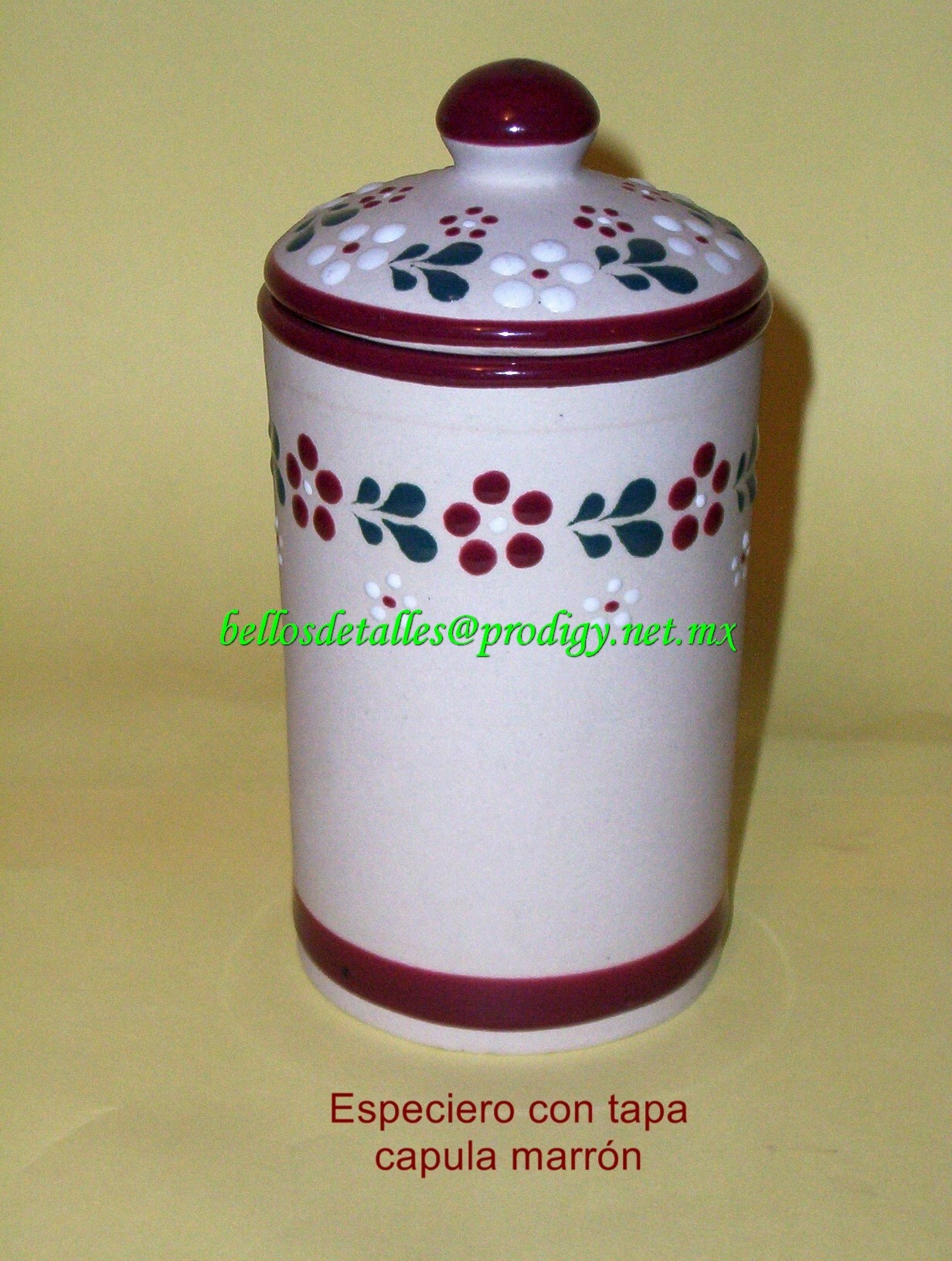 https://0201.nccdn.net/4_2/000/000/079/c81/Especiero-con-tapa-capula-marr--n-1232x1632.jpg