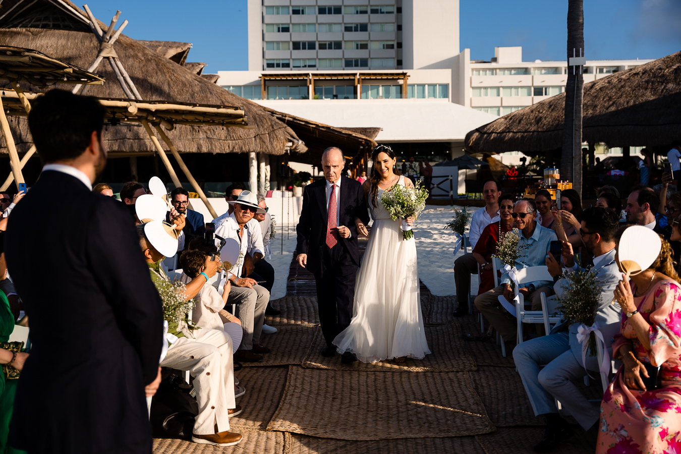 https://0201.nccdn.net/4_2/000/000/079/c81/presidente-cancun-destination-weddings025.jpg