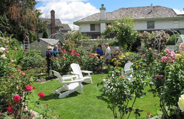 Open Gardens and a Summer Garden Party draw members outdoors for annual celebrations.