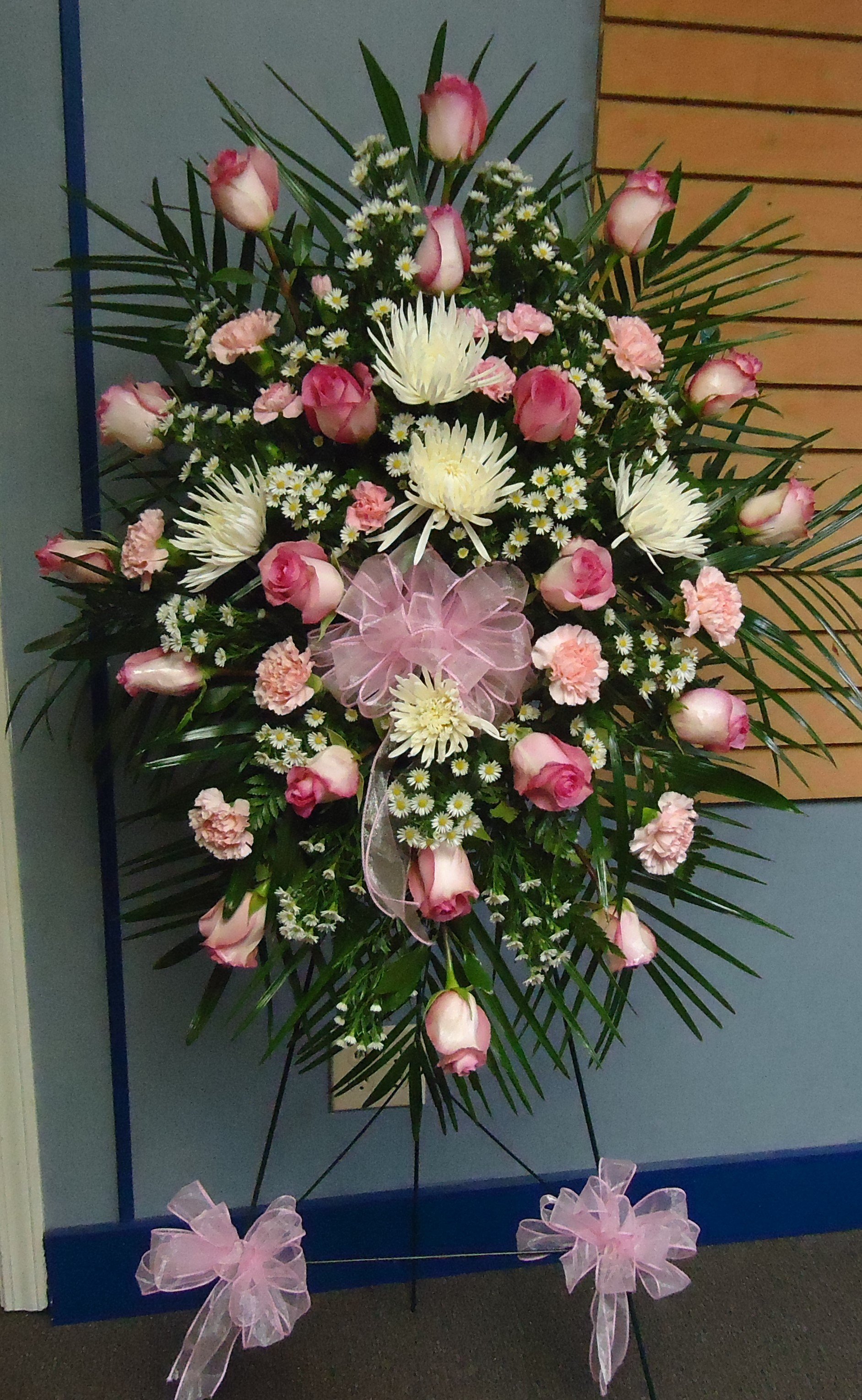 (14) "Fresh" Standing Spray
(Pink & White Mix)
$275.00