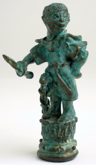 While Pawn (#1 - chess piece)
Artist: Bill Girard, Royal Oak, MI
Formerly collection of Allen Abramson
Photo courtesy of Ken Weikal, Farmington Hills, MI. 