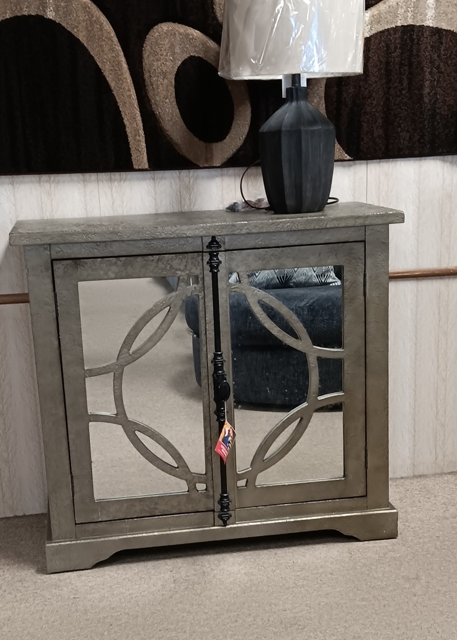 40" Console Cabinet
40-900 Platinum