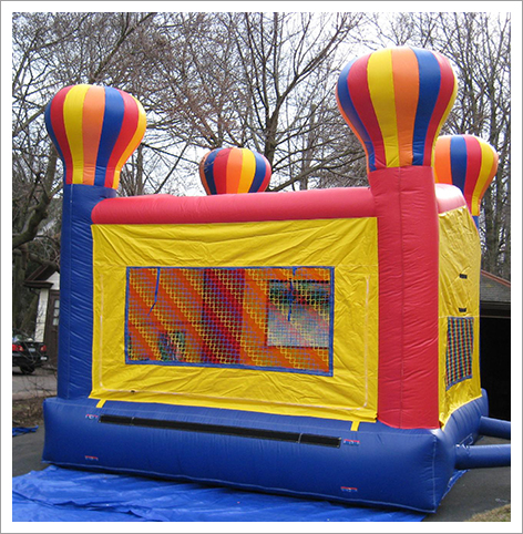 Multicolor bounce house||||