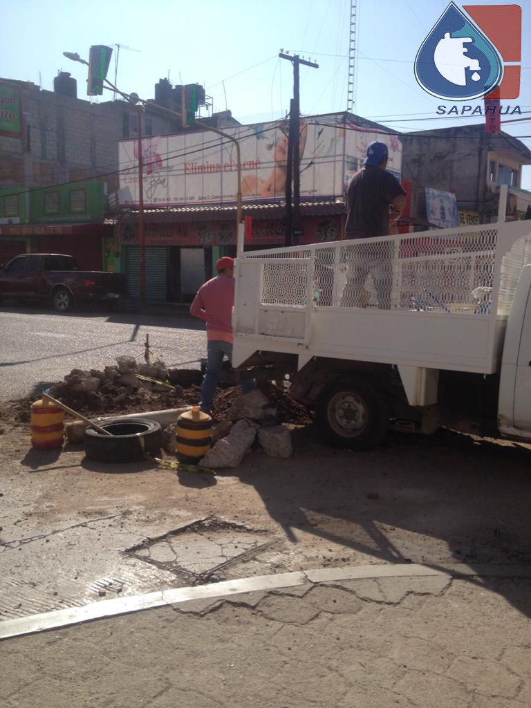 TAPAR EXCAVACION EN LA AV. 2 DE ABRIL ESQ TRUJANO