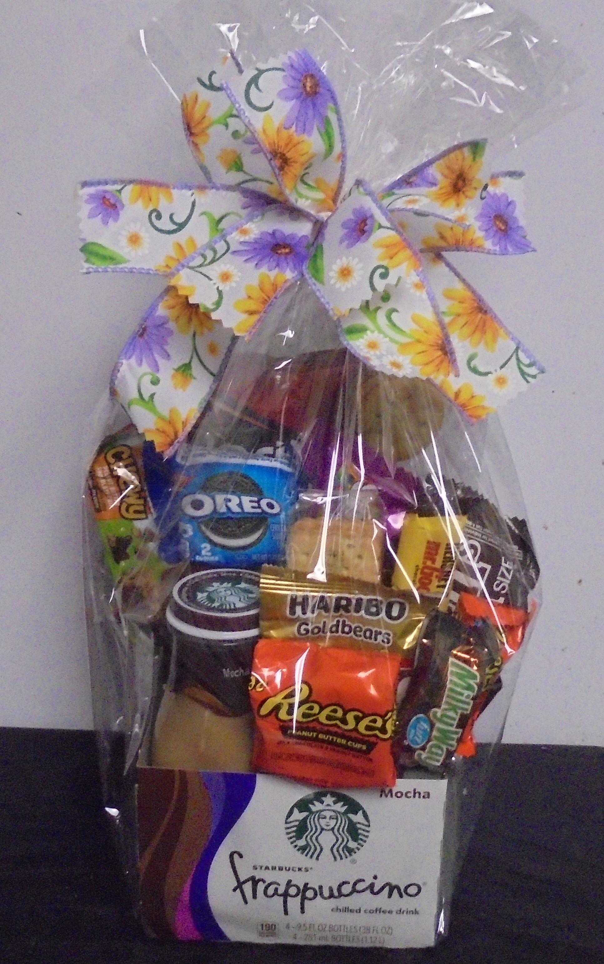 (2)  "Starbucks" Drink Box
W/ Candy (Mocha)
$35.00