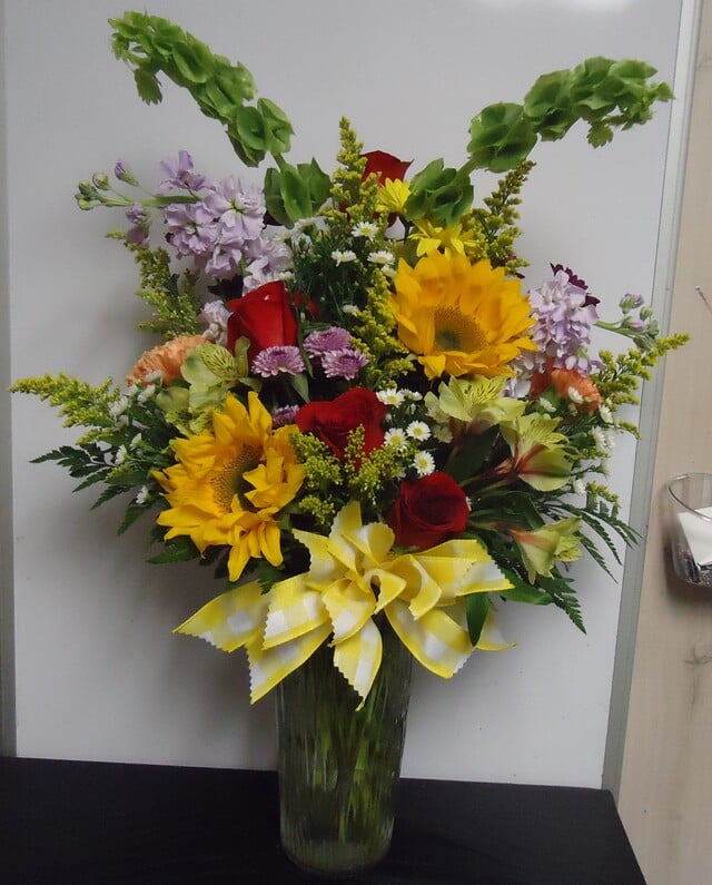 (8) "Fresh" Mix Vase
$100.00