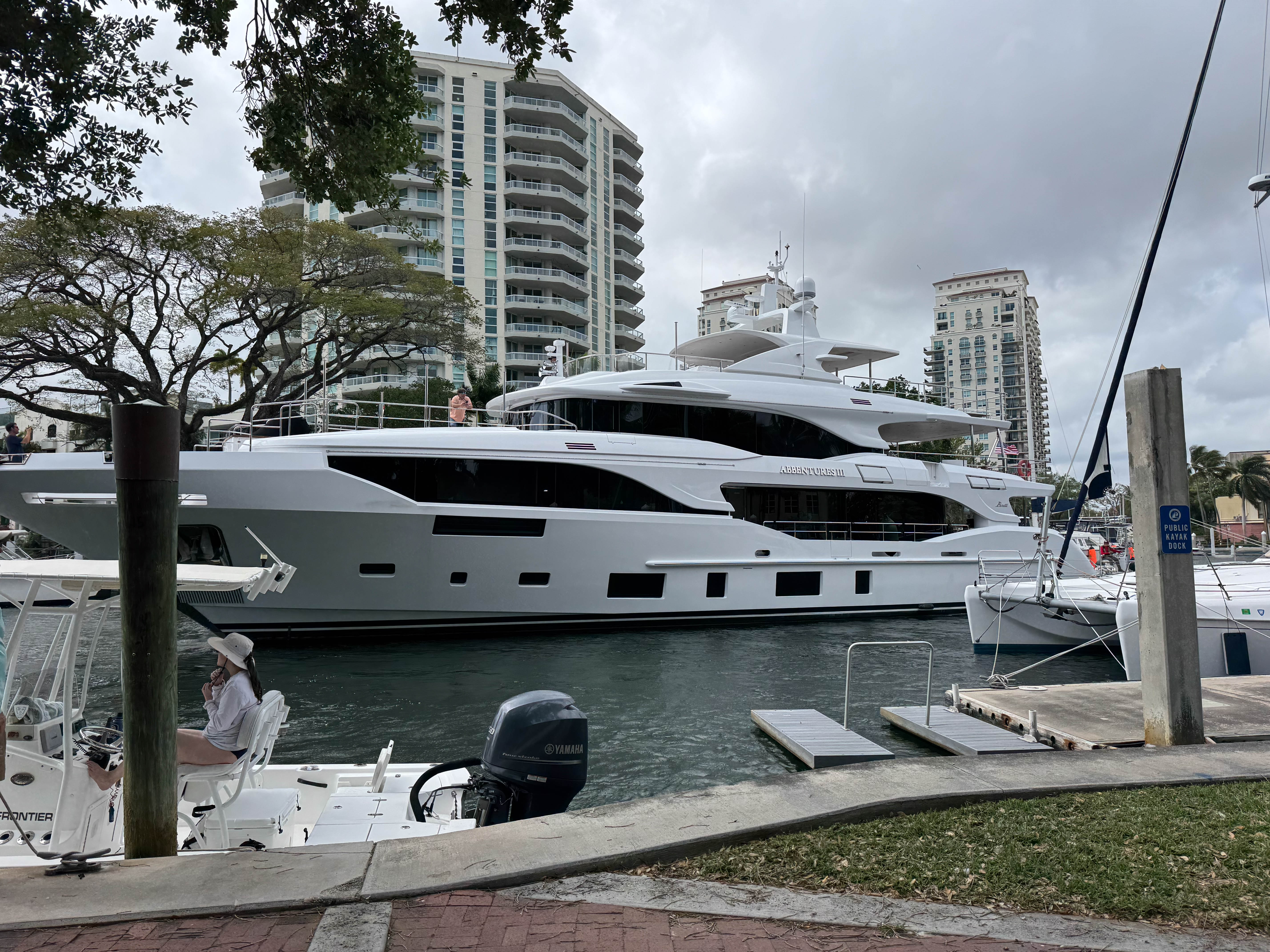 https://0201.nccdn.net/4_2/000/000/07d/95b/ft-lauderdale-order-32.jpg
