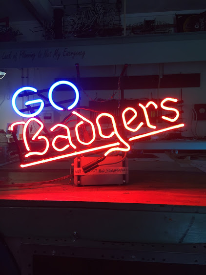 https://0201.nccdn.net/4_2/000/000/07d/95b/gobadgers-422x563.jpg