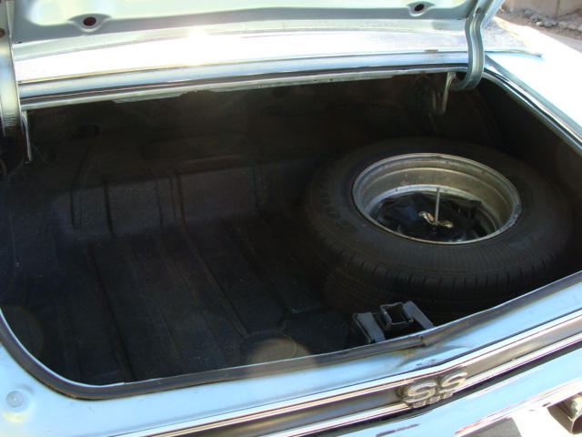 CLEAN RUST FREE ORIGINAL TRUNK 