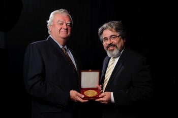 2011 - Dr. Theodore J. Witek, Jr.,  President and CEO, Boehringer
 Ingelheim Canada Inc. accepts the Prix Galien Canada 2011 Innovative 
Product Award on behalf of Boehringer Ingelheim Canada Inc. from 
Dr. Jacques Gagné, Prix Galien Canada Jury President (left).