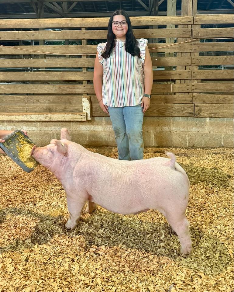 Marlo Selby
2024 Putman County Fair
Champion Chester White Barrow
5th Overall Purebred Barrow
Reserve Champion TN Bred Barrow

2024 Overton County Fair
Champion Chester White Barrow
4th Overall Purebred Barrow
Champion TN Bred Barrow

