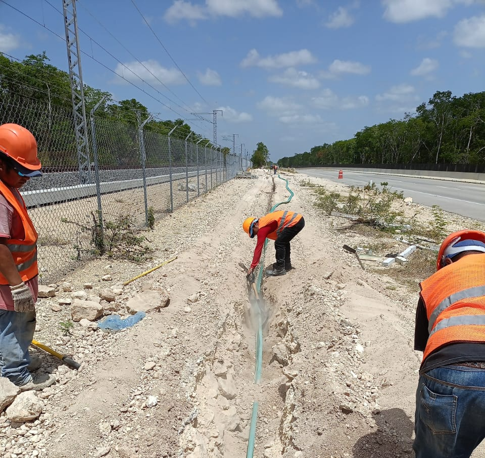 Inmersión de triducto  FO subterraneo