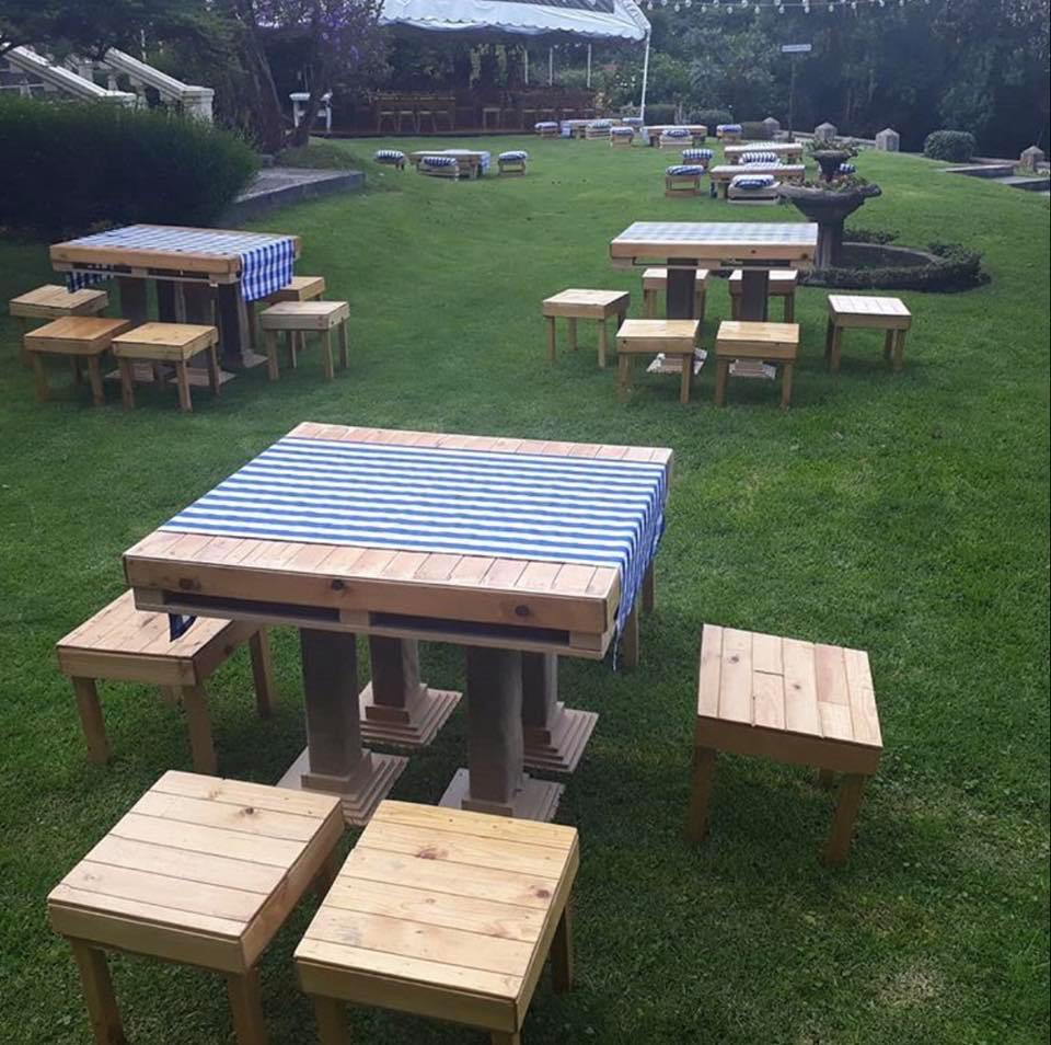 Picnic Alta + 6 Bancas+1 Camino de Mesa
1mx1.17m
$ 80.000