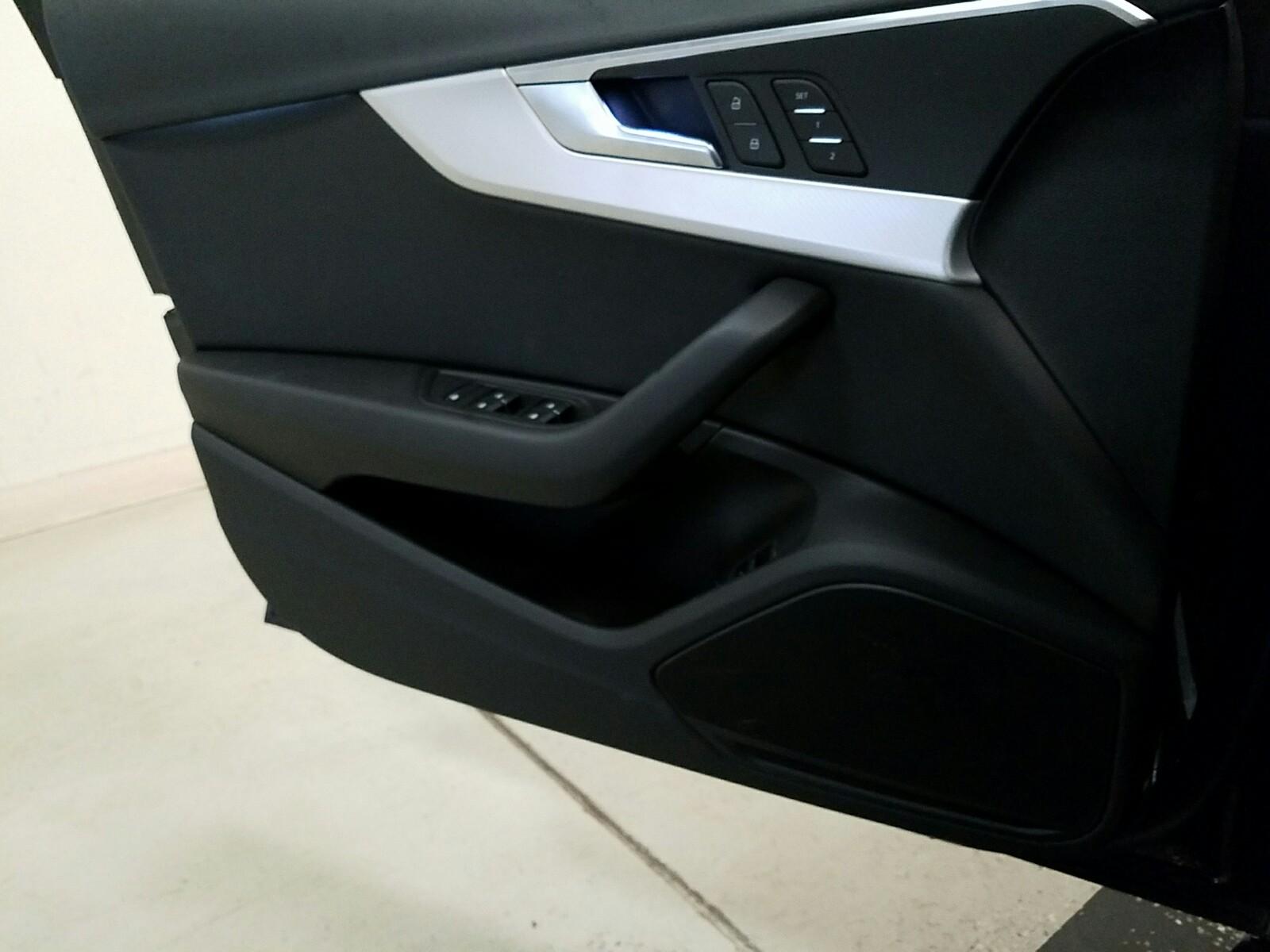 DRIVERDOORPANEL DRIVERDOORPANEL