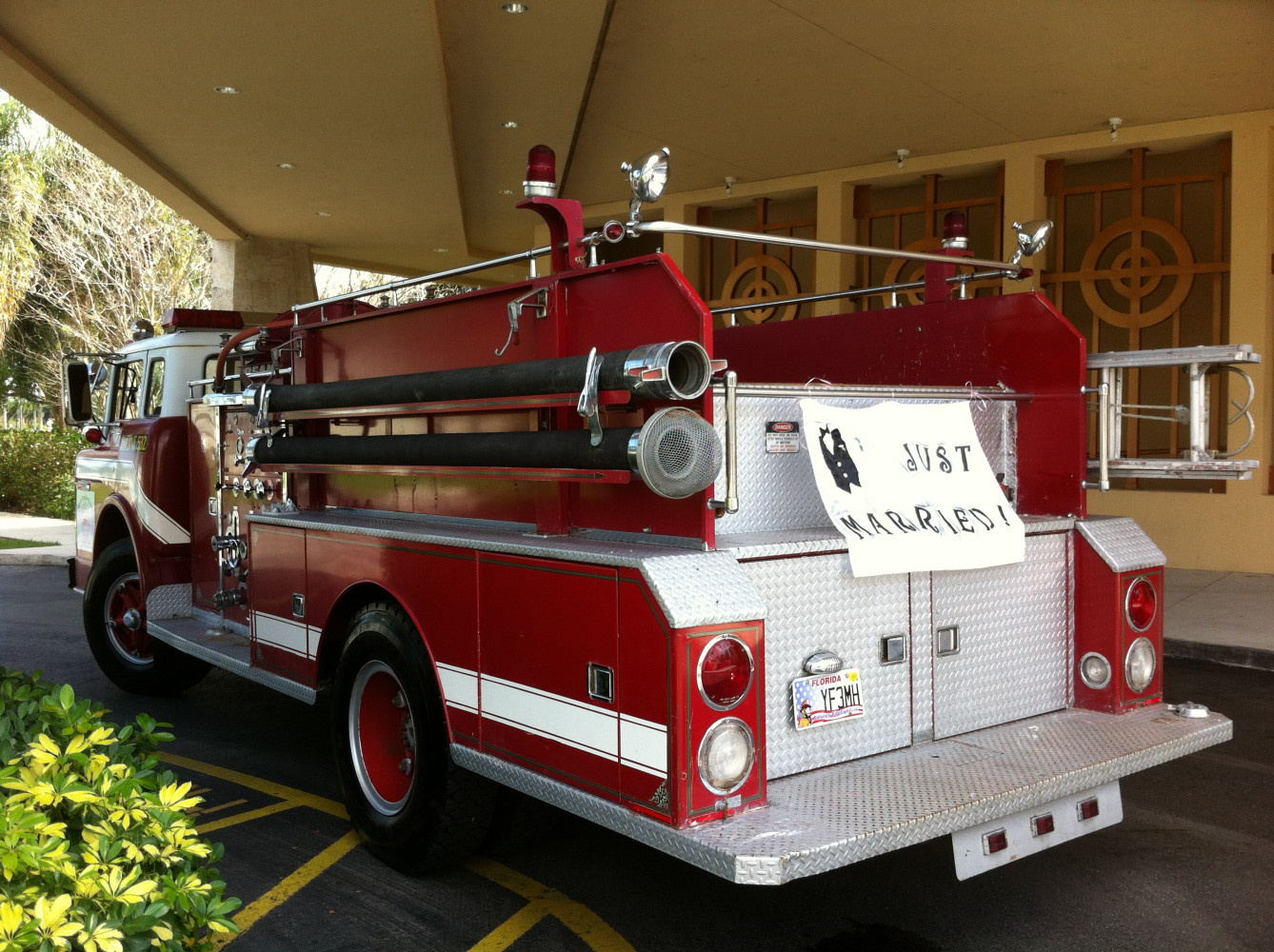Big Red Truck Events - Fire Truck Weddings....Contact us to make your