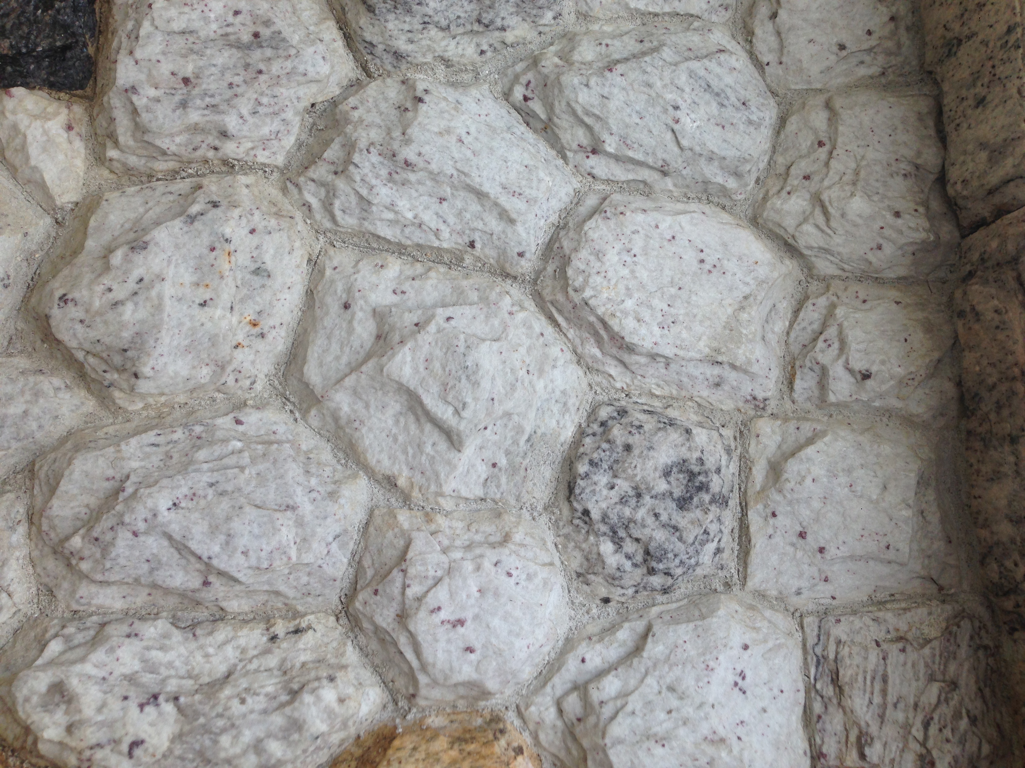 PEDRA RÚSTICA BRANCA ARÉ
MELHOR PREÇO DA BAIXADA