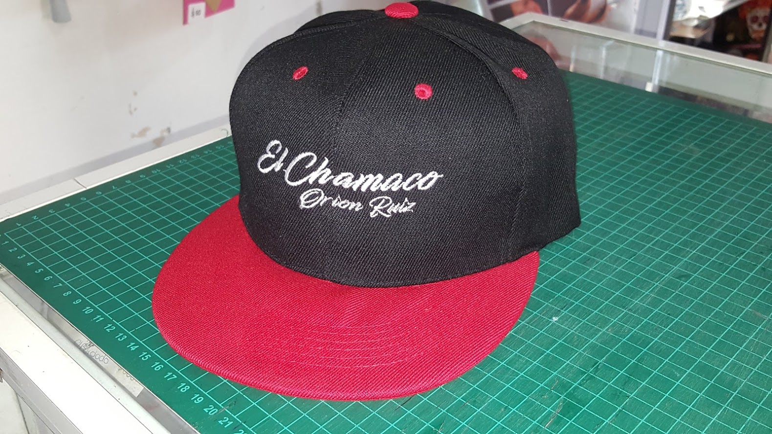 https://0201.nccdn.net/4_2/000/000/081/4ce/bordado-frente-gorra-60-neto--1-.jpg