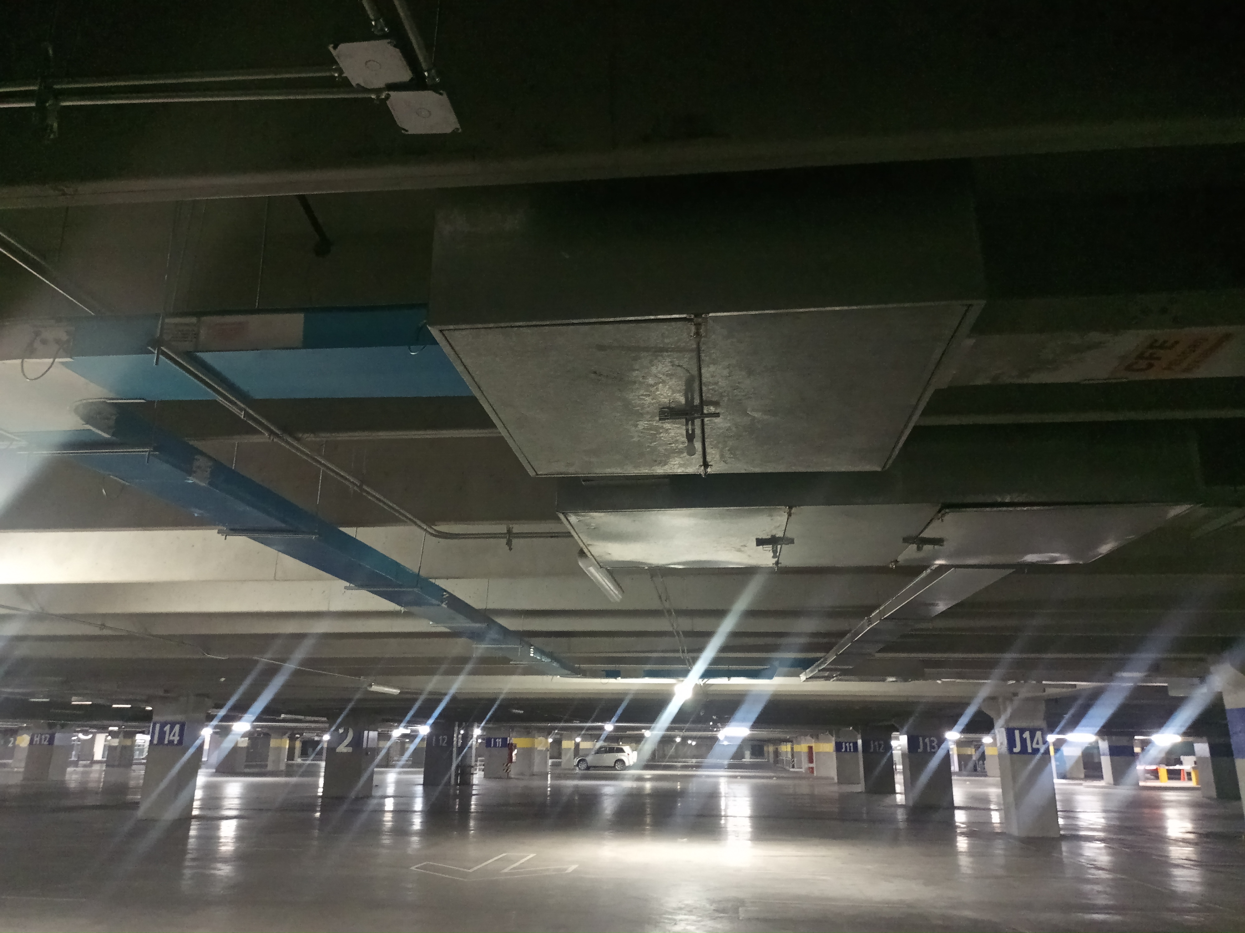 ESTACIONAMIENTO EN PLAZA