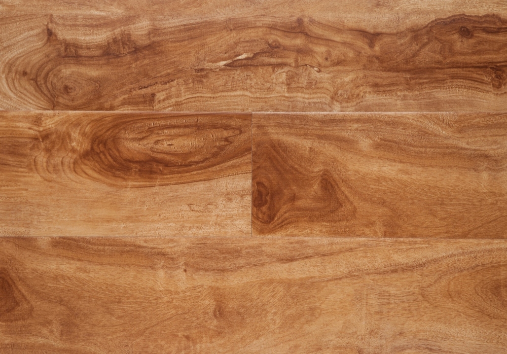 12.3mm Triple Moisture Collection AC4 Golden Apple
Thickness: 12.3mm - Length: 48"
Width:  5-1/2" 
Warranty:  50 years residential / 5 years commercial