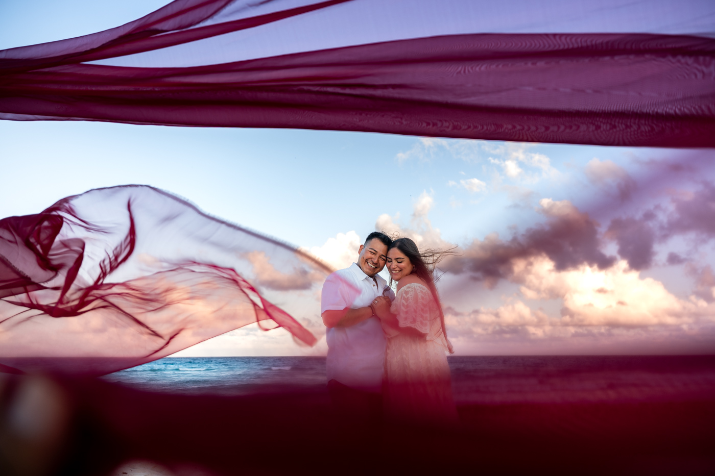 https://0201.nccdn.net/4_2/000/000/081/4ce/romantic-mariachi-proposal-in-cancu%CC%81n091.jpg