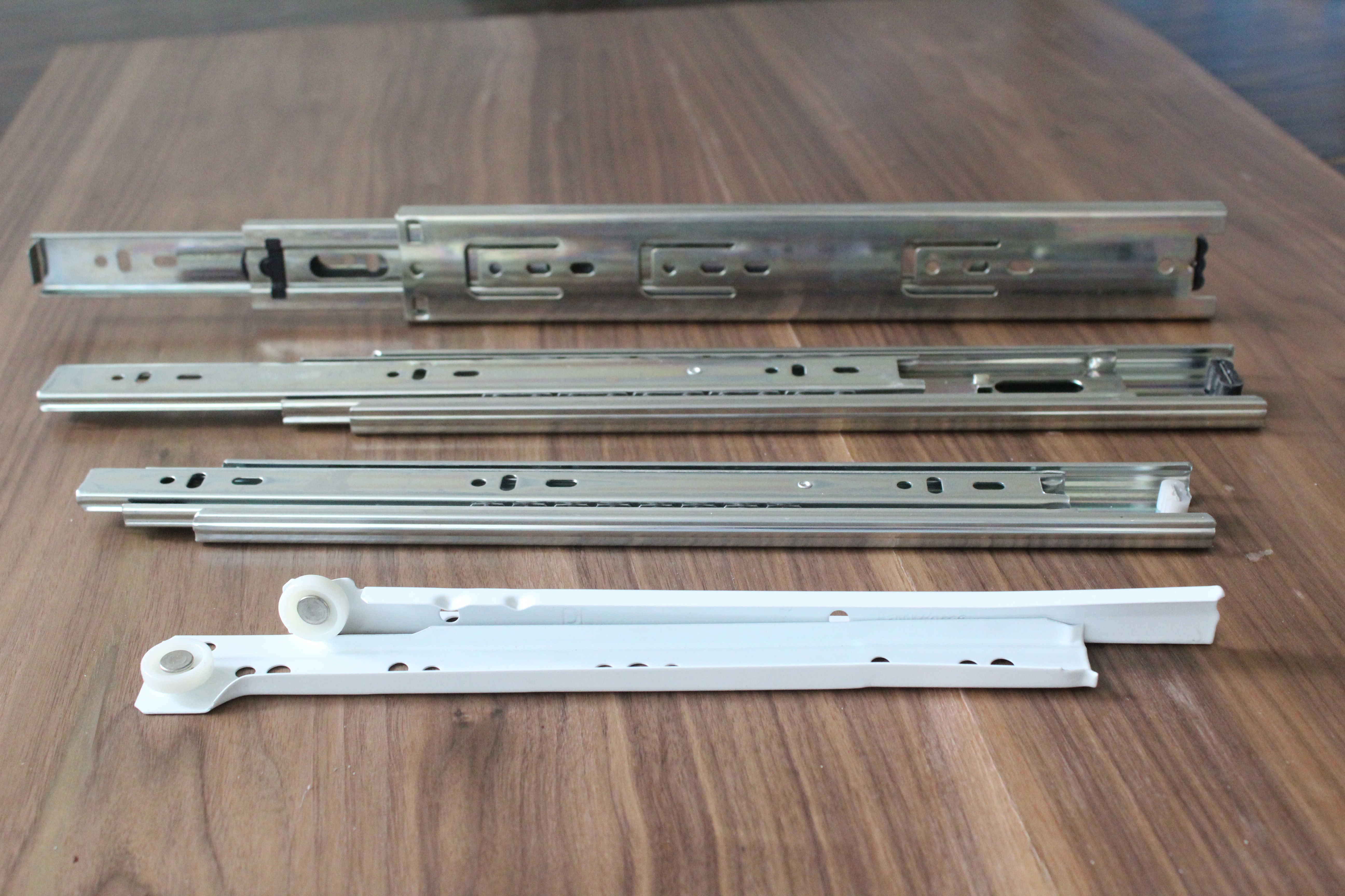 CORREDERAS PARA CAJON