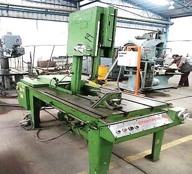 SIERRA CINTA VERTICAL 
Marca: STARTRITE
Mecánica
Corte en angulo