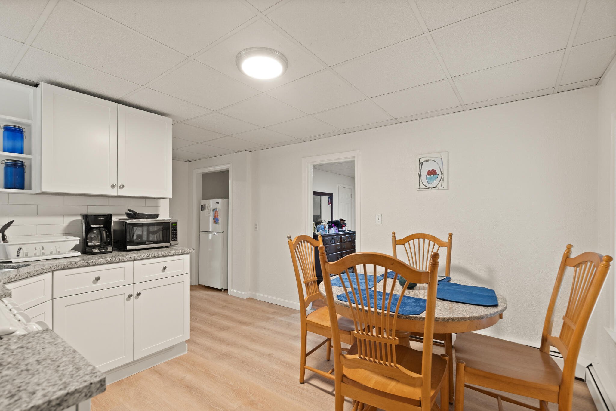 https://0201.nccdn.net/4_2/000/000/083/84e/7-bridge-st-danvers-ma-01923-usa-019-026-kitchen8-mls_size.jpg
