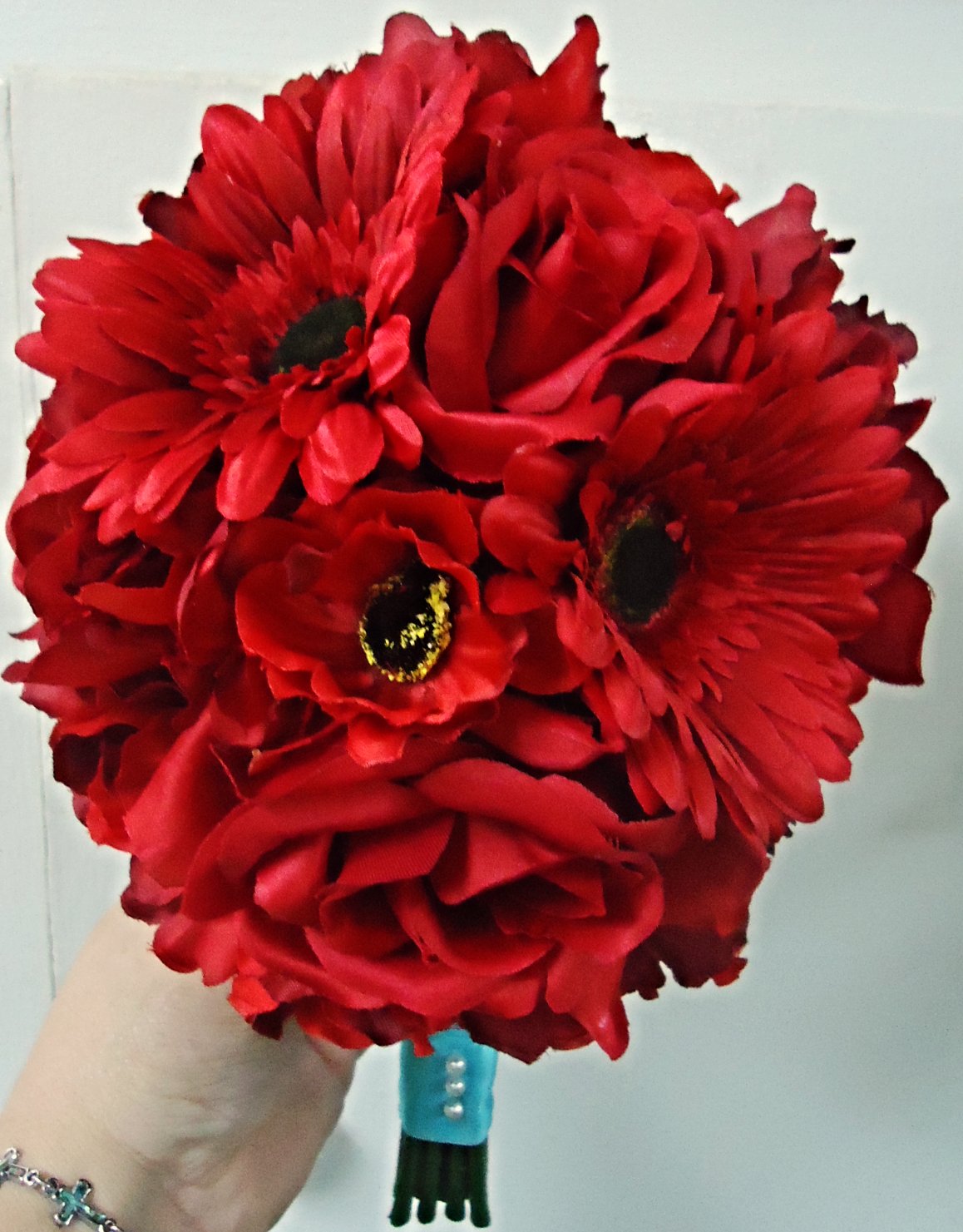 &quot;SILK&quot;  Handtied Bouquet
(All Red)
    $140.00